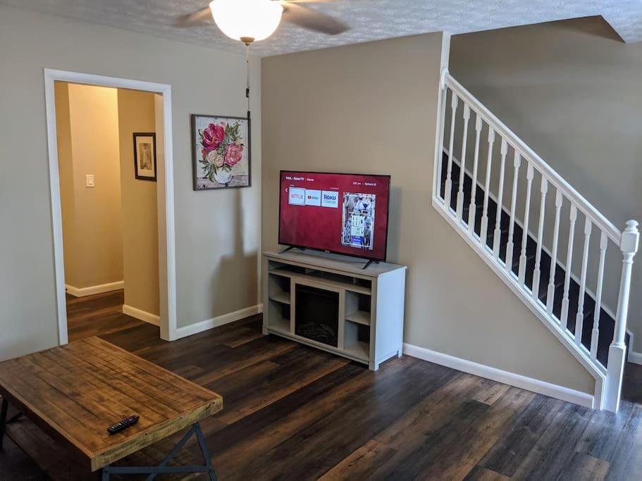 Carter #5 Two Bedroom Unit Near Xavier Downtown Apartment Cincinnati