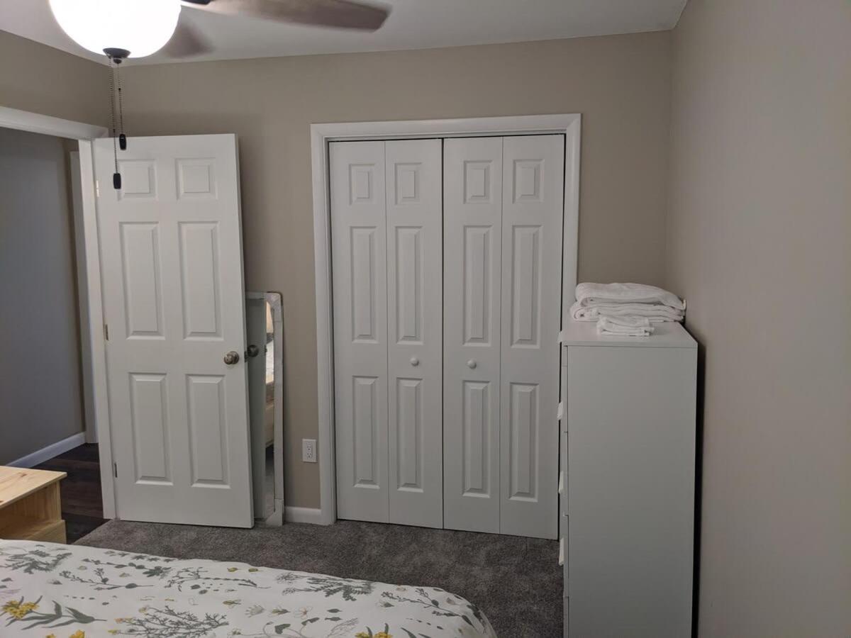 Carter #5 Two Bedroom Unit Near Xavier Downtown Apartment